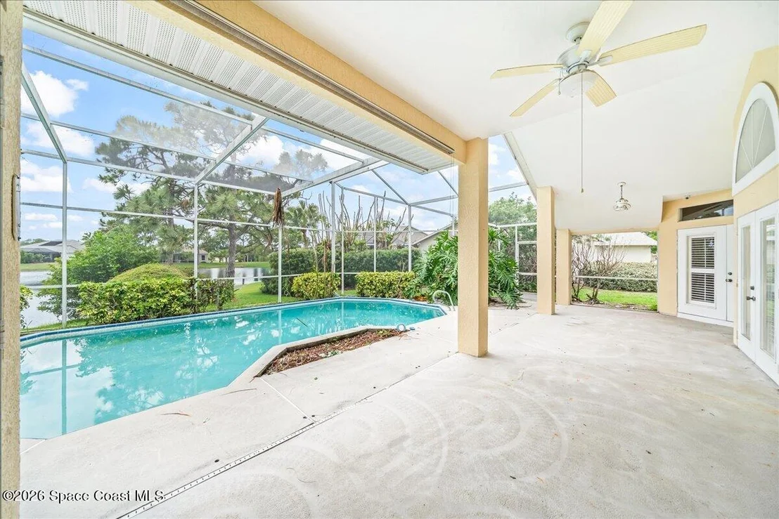 Photo of 493 Kimberly Drive