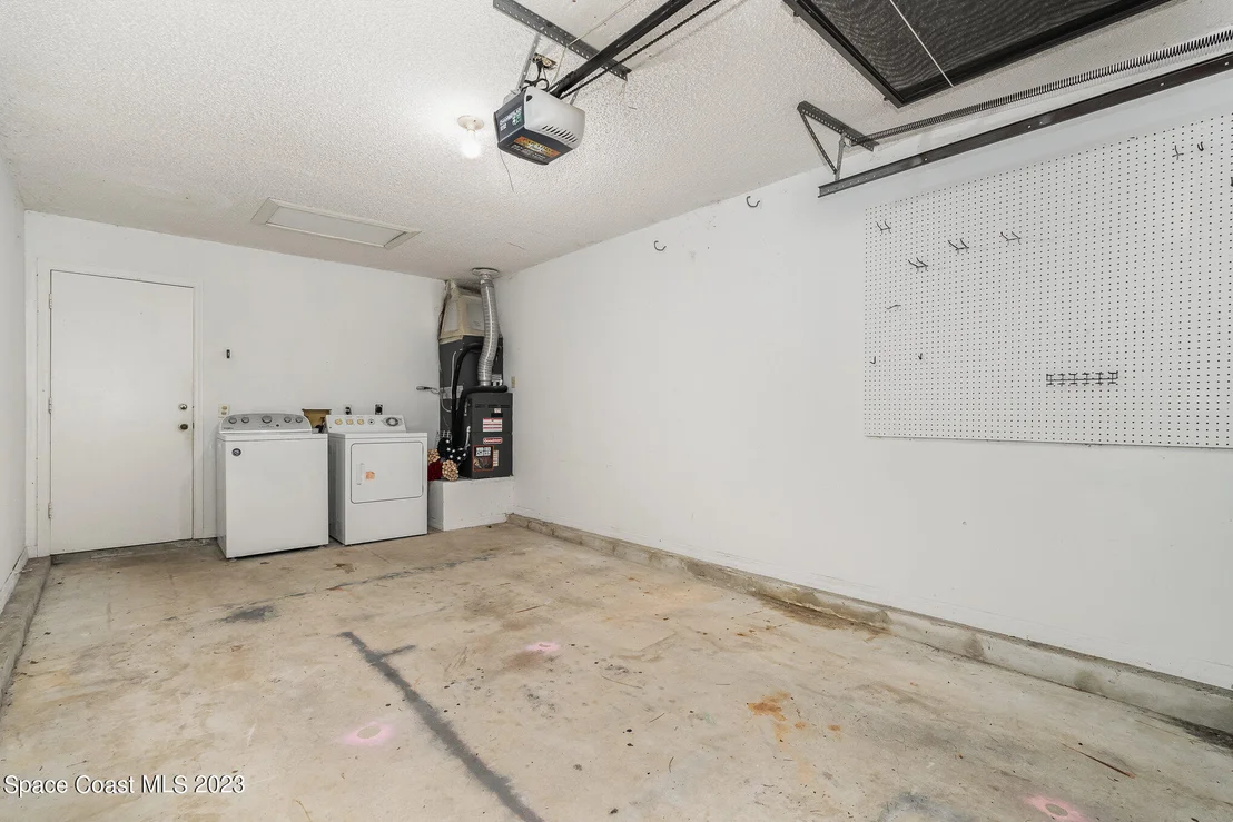 Photo of Unit 113 at 277 Current Drive