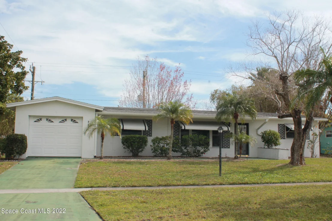Photo of 721 Ixora Drive