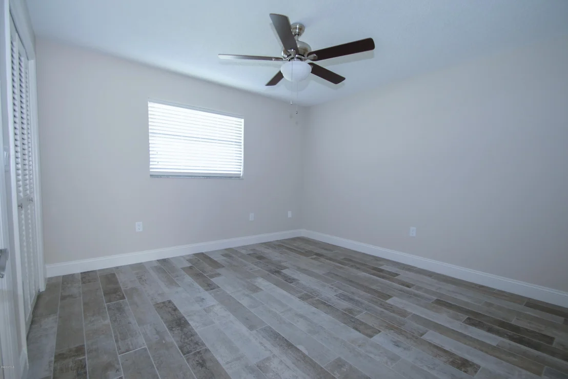 Photo of 465 Seabreeze Drive