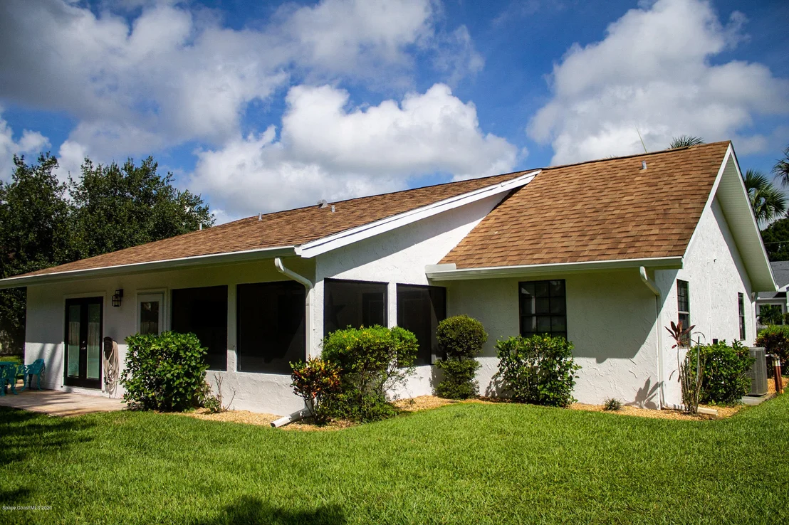 Photo of 472 Rolling Hill Drive
