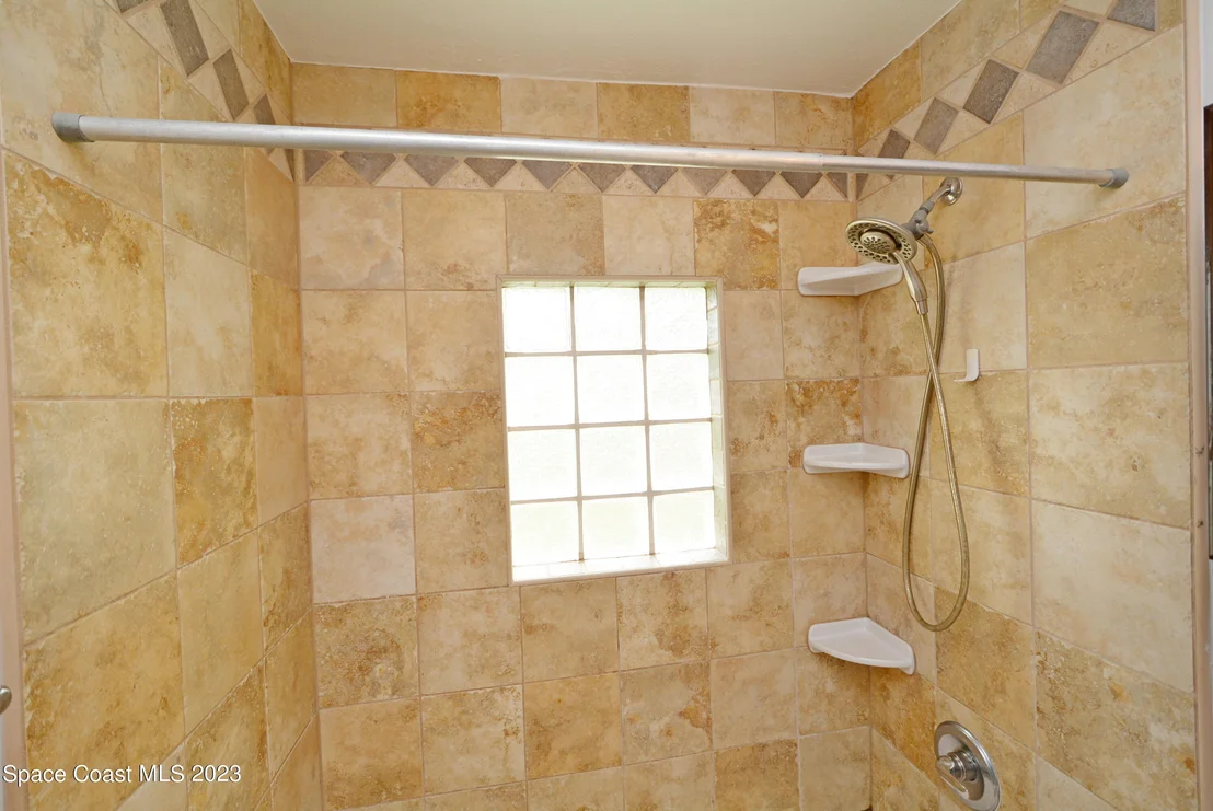 Photo of 2579 Coventry Road