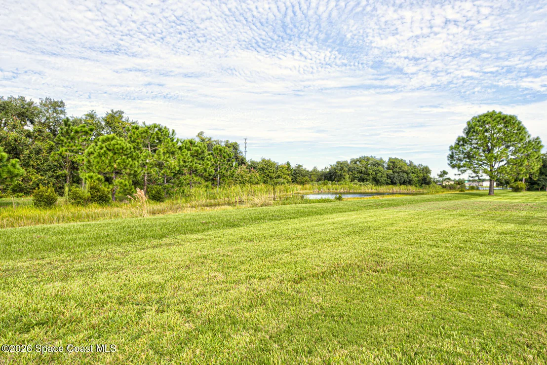 Photo of 385 Outer Drive