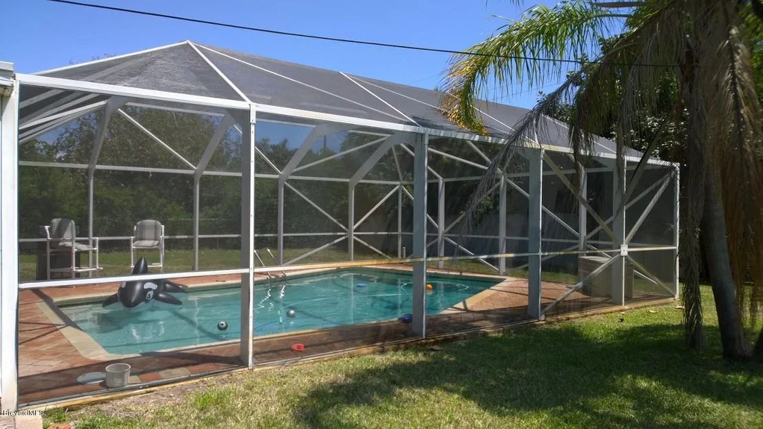 Photo of 1109 Pinetree Drive
