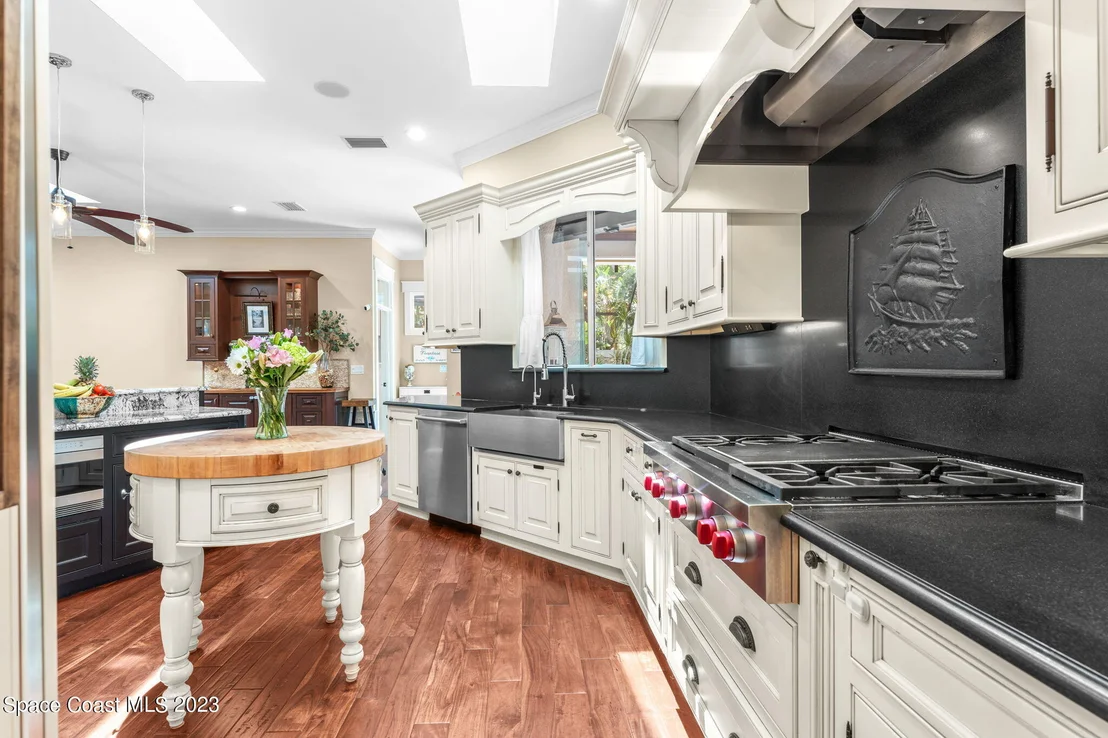 Photo of 891 Peregrine Drive
