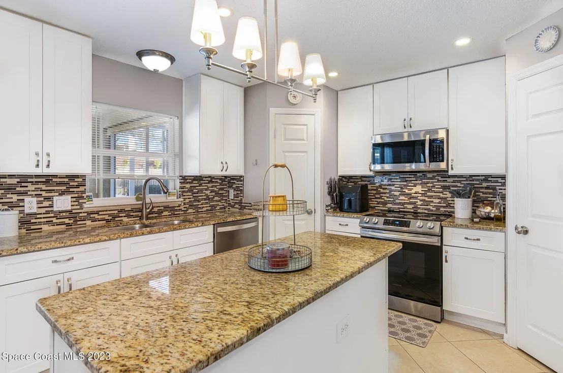 Photo of 3976 Four Lakes Drive