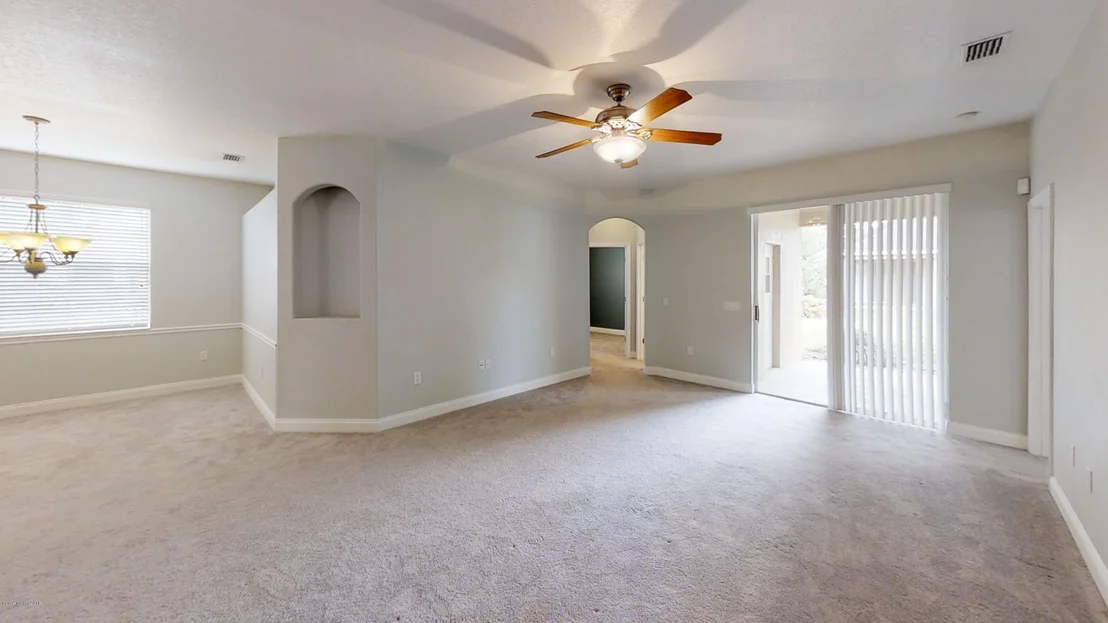 Photo of 662 Waterside Circle
