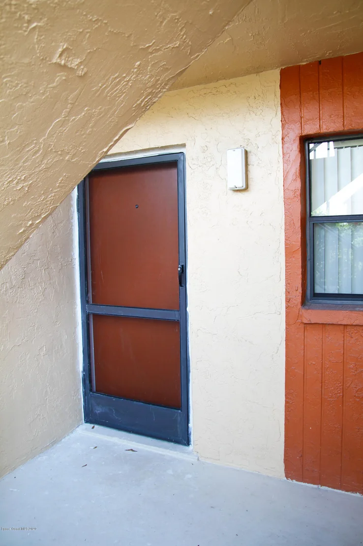 Photo of Unit 511 at 2425 Golf Lake Circle