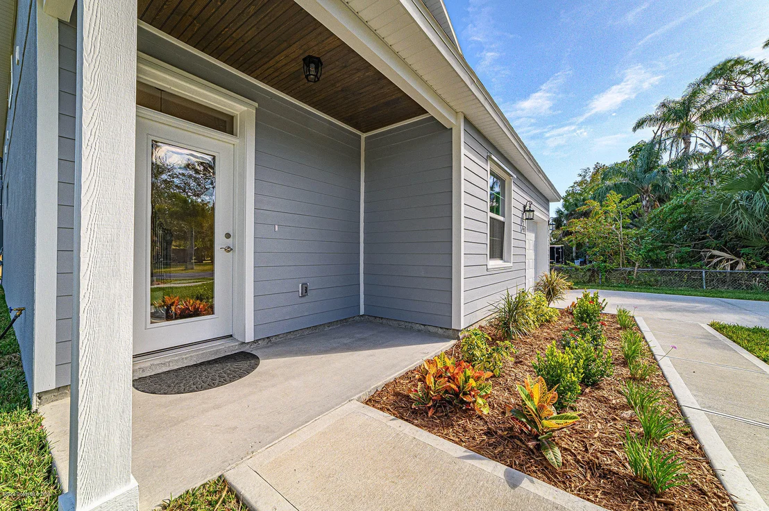 Photo of 435 Crescent Drive