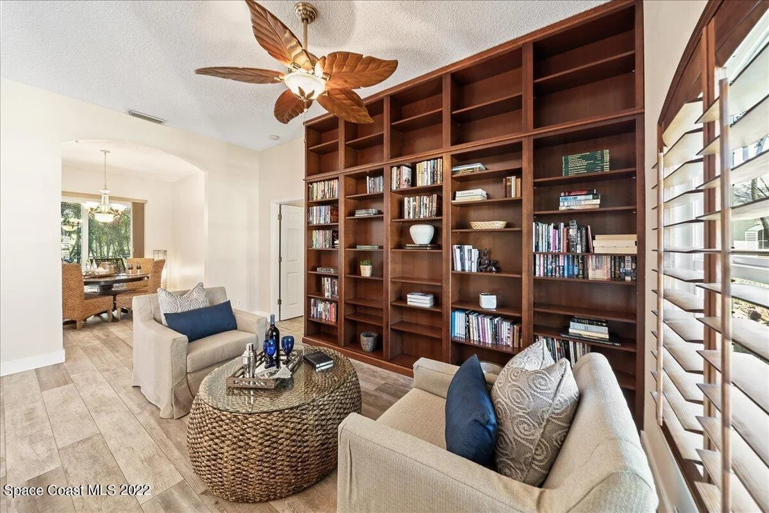 Photo of 5142 Cocoplum Avenue