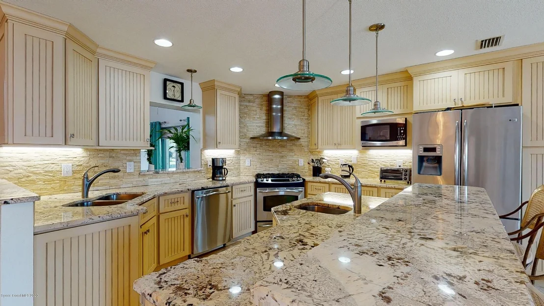 Photo of 448 Sparrow Drive