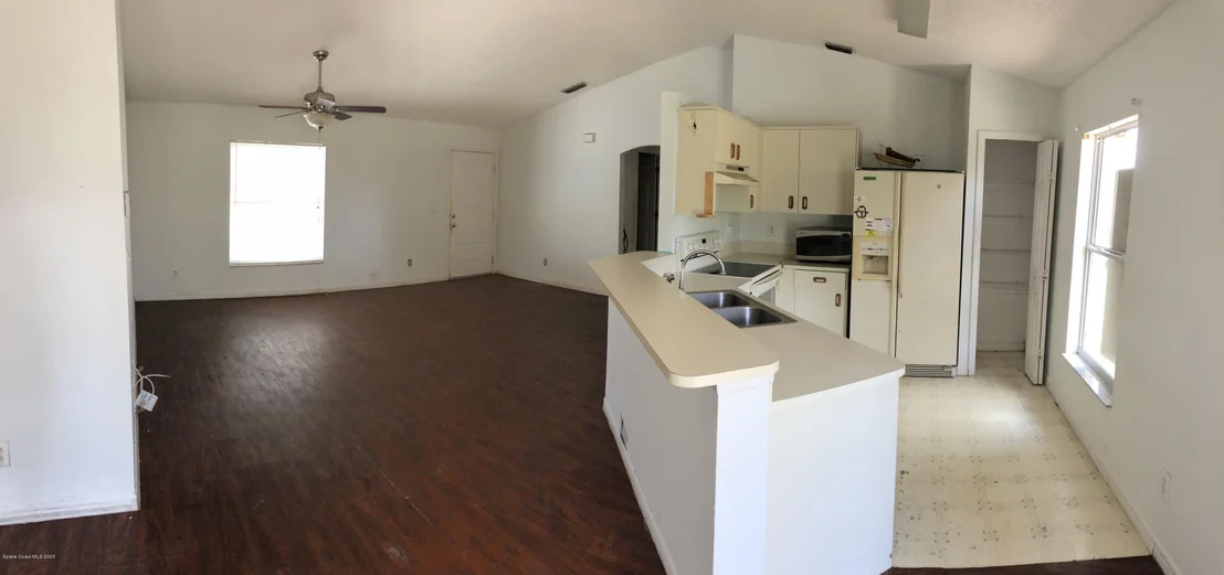 Photo of 6434 Bamboo Avenue