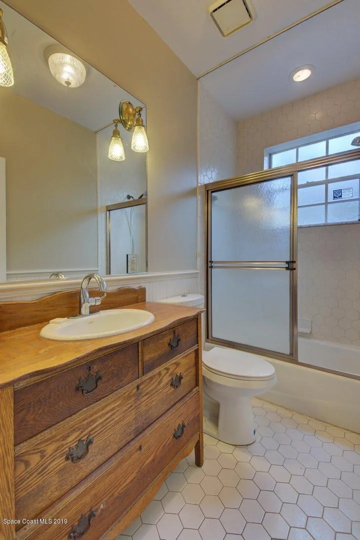 Photo of 1511 Rockledge Drive