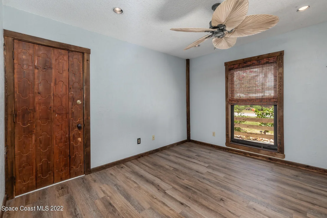 Photo of 140 9th Avenue