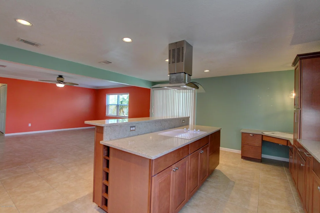 Photo of 913 Bluewater Drive