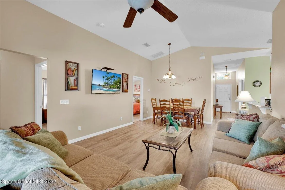 Photo of 822 Scrub Jay Way