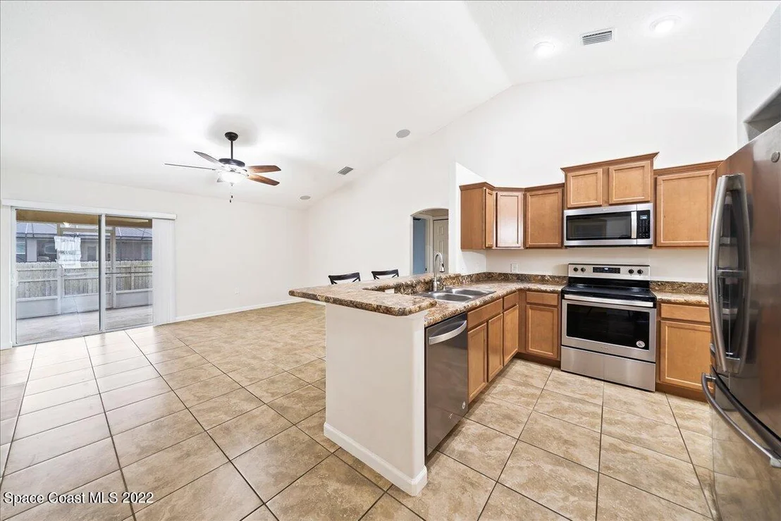 Photo of 6175 Adina Road