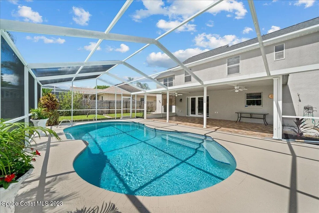 Photo of 1339 Heritage Acres Boulevard