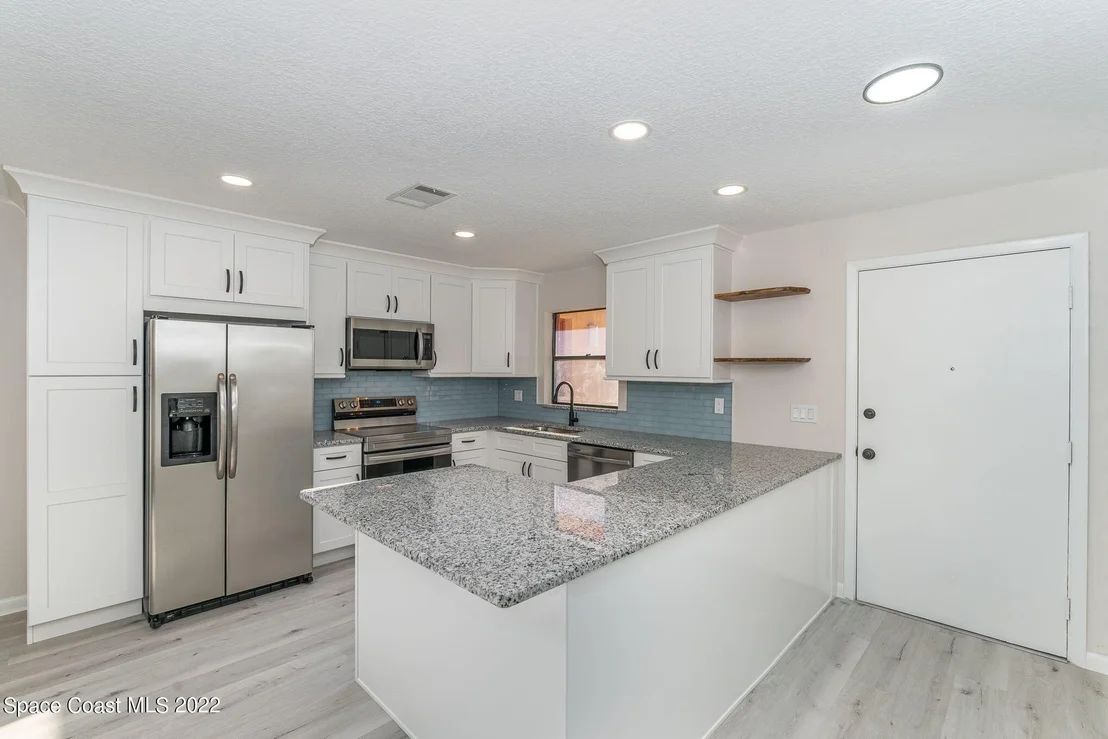 Photo of Unit 921 at 2345 Golf Lake Circle
