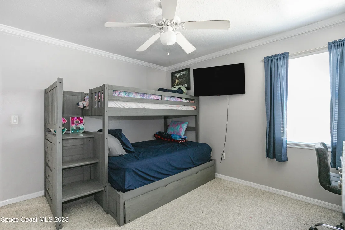 Photo of Unit 7 at 1475 Beechfern Drive