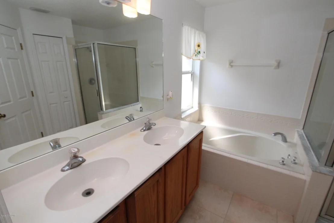 Photo of 6175 Grissom Parkway