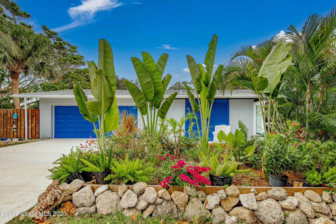Photo of 526 Sunset Boulevard