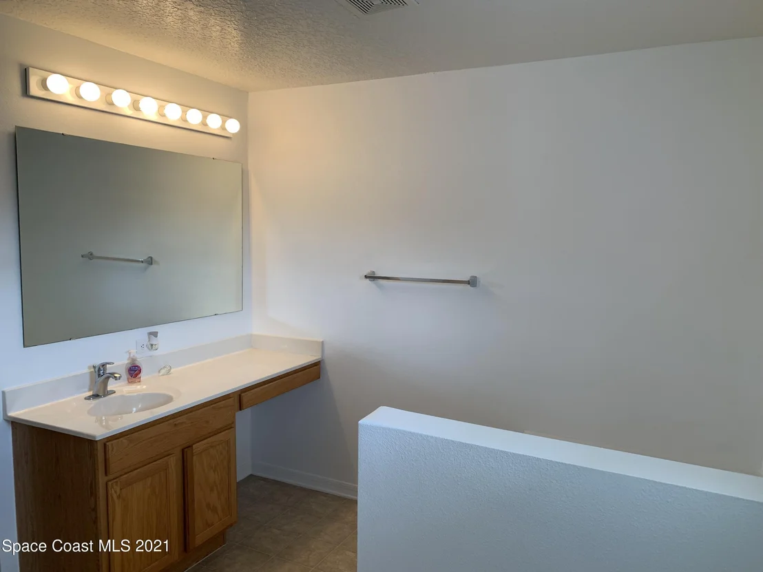 Photo of 721 Amor Drive