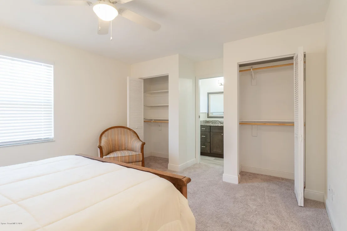 Photo of 7780 Sheridan Road