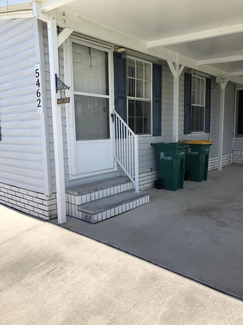 Photo of Unit 0 at 5462 Bannock Street