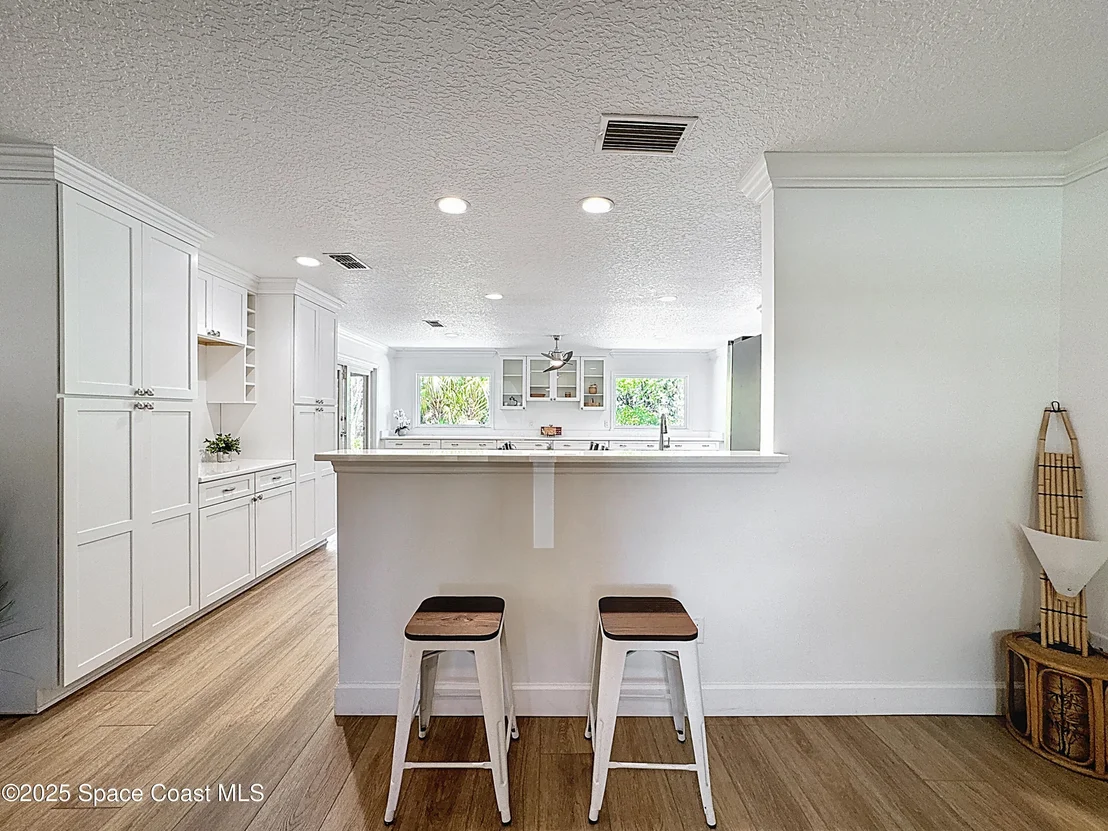 Photo of 5070 Carter Street