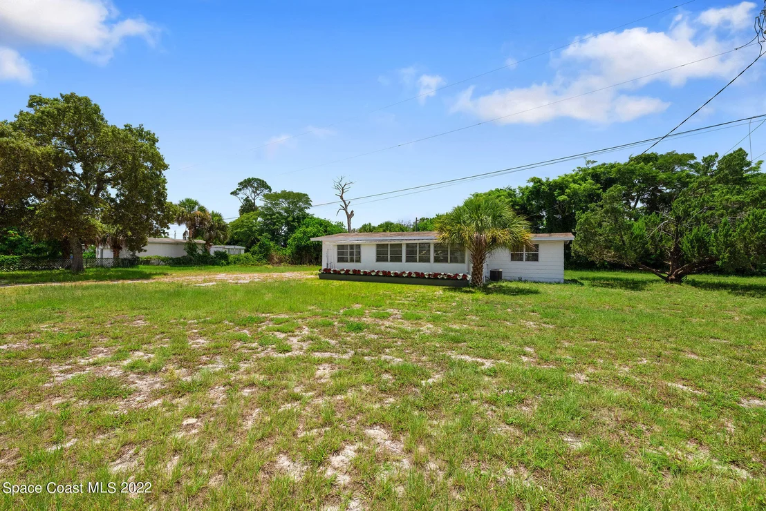 Photo of 1805 W Elm Drive