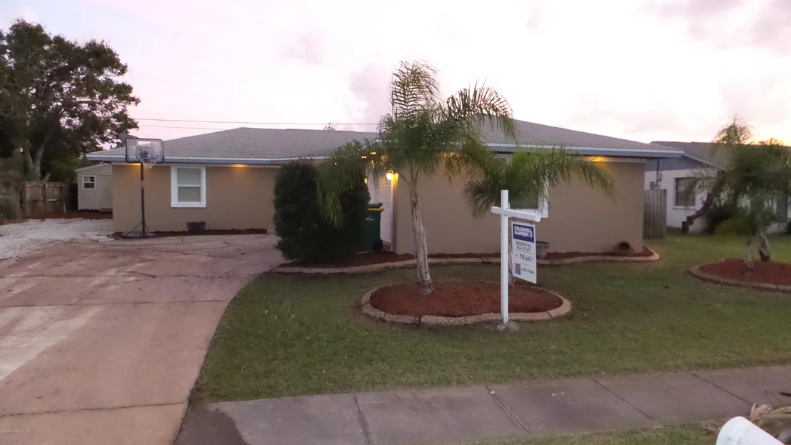 Photo of 1557 Spruce Road