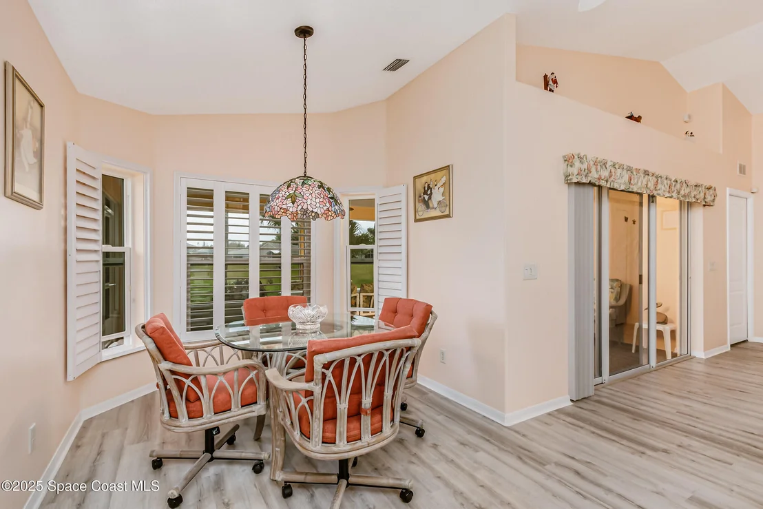 Photo of 1087 Pine Creek Circle NE