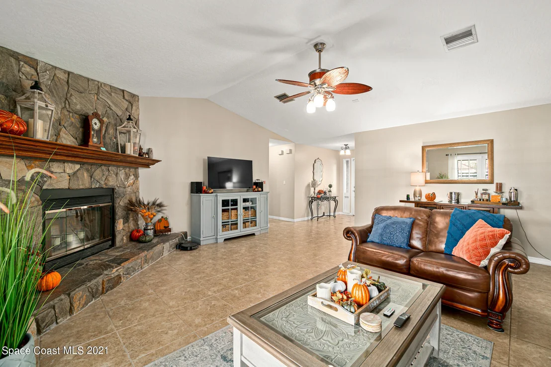 Photo of 2940 Jacaranda Trail