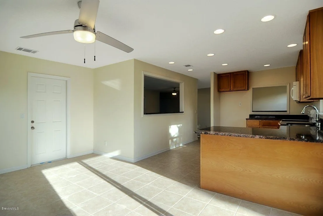 Photo of 524 E Ford Circle