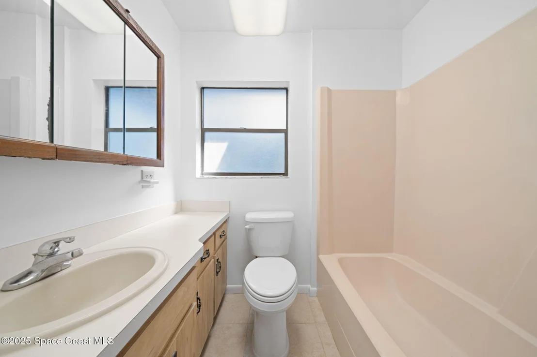 Photo of 2800 Alexander Avenue NE