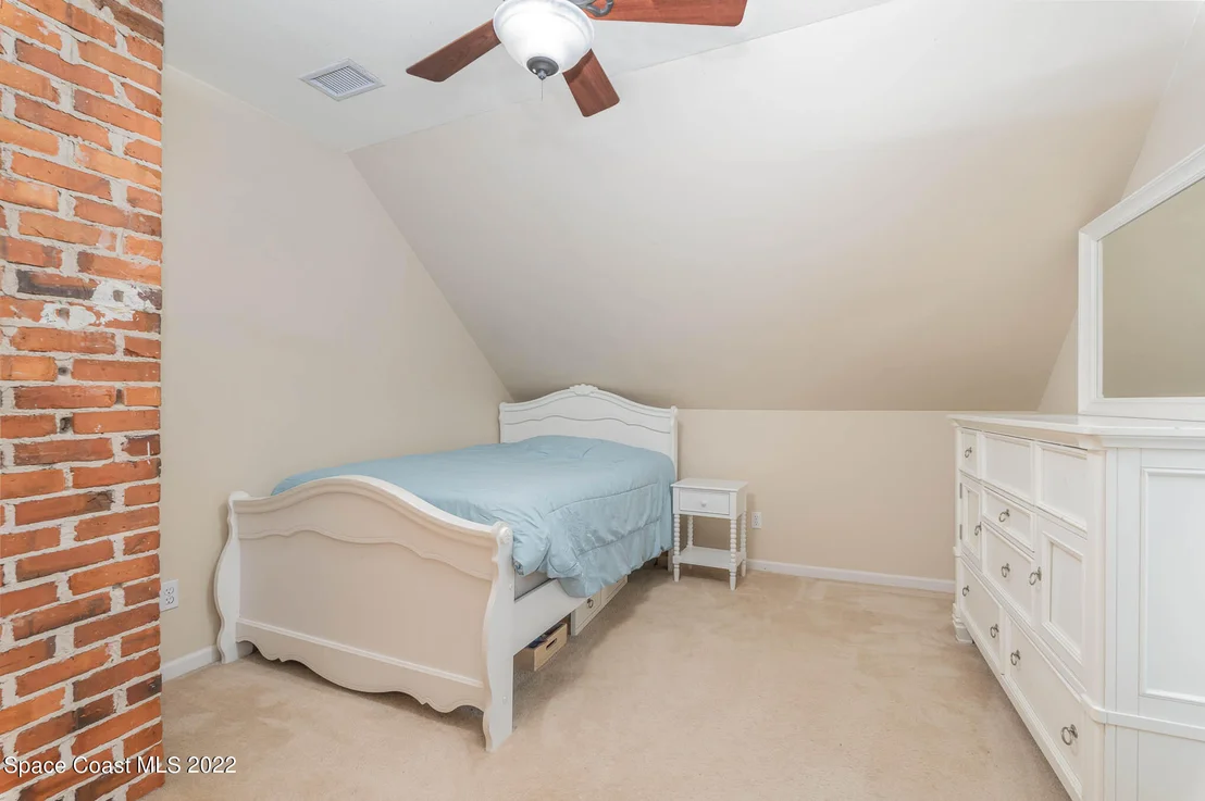 Photo of 1695 Highland Avenue