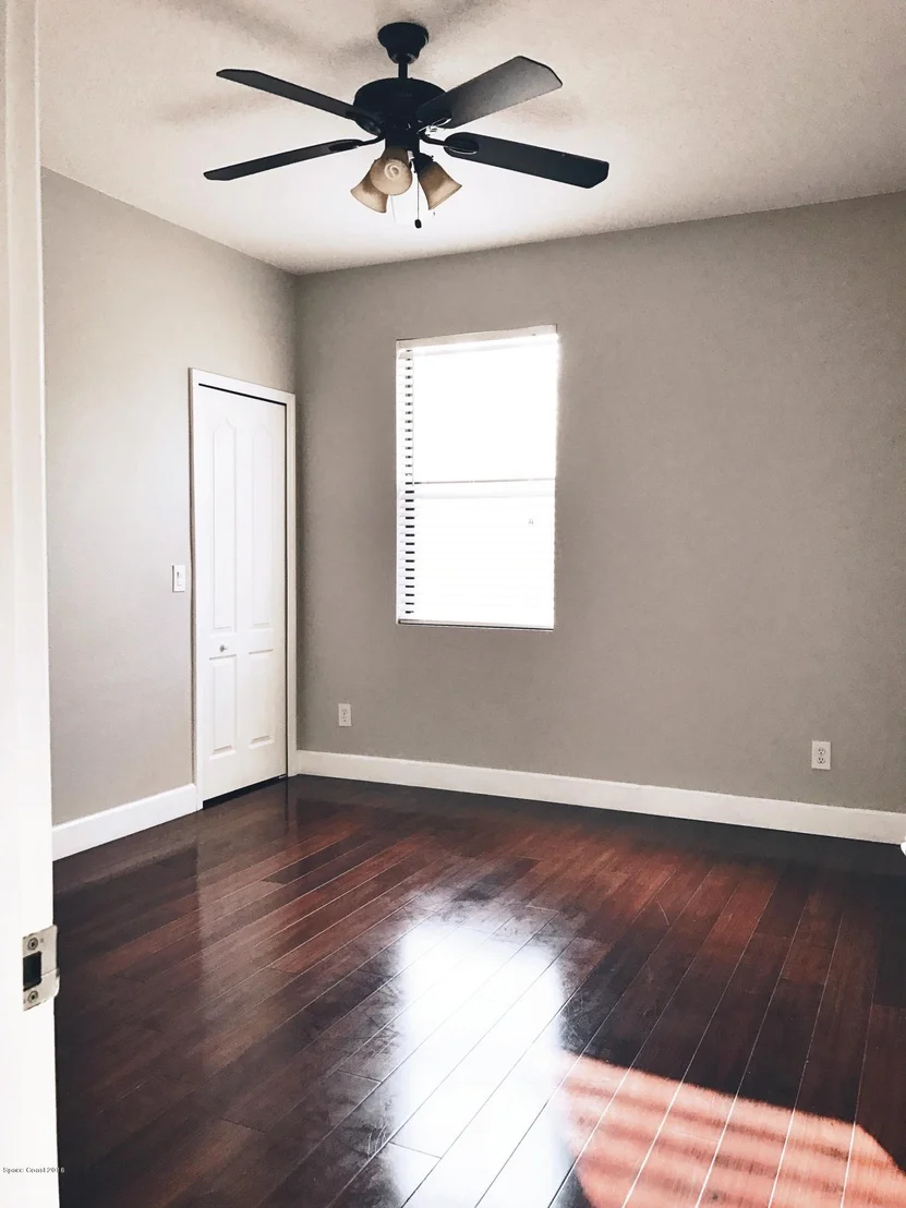 Photo of 1300 Talon Way
