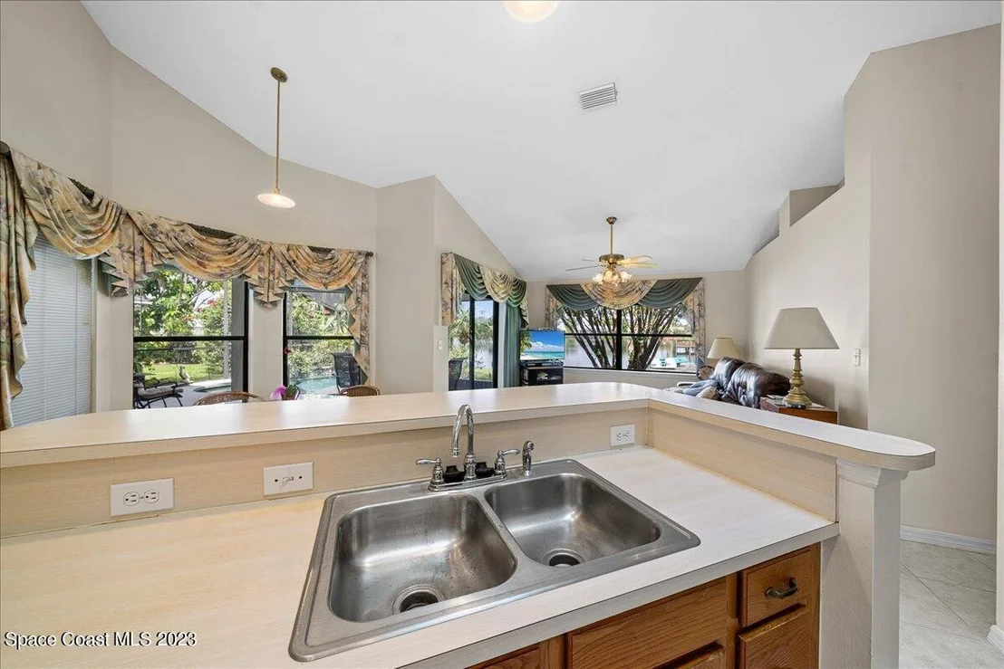 Photo of 1840 Blue Heron Drive