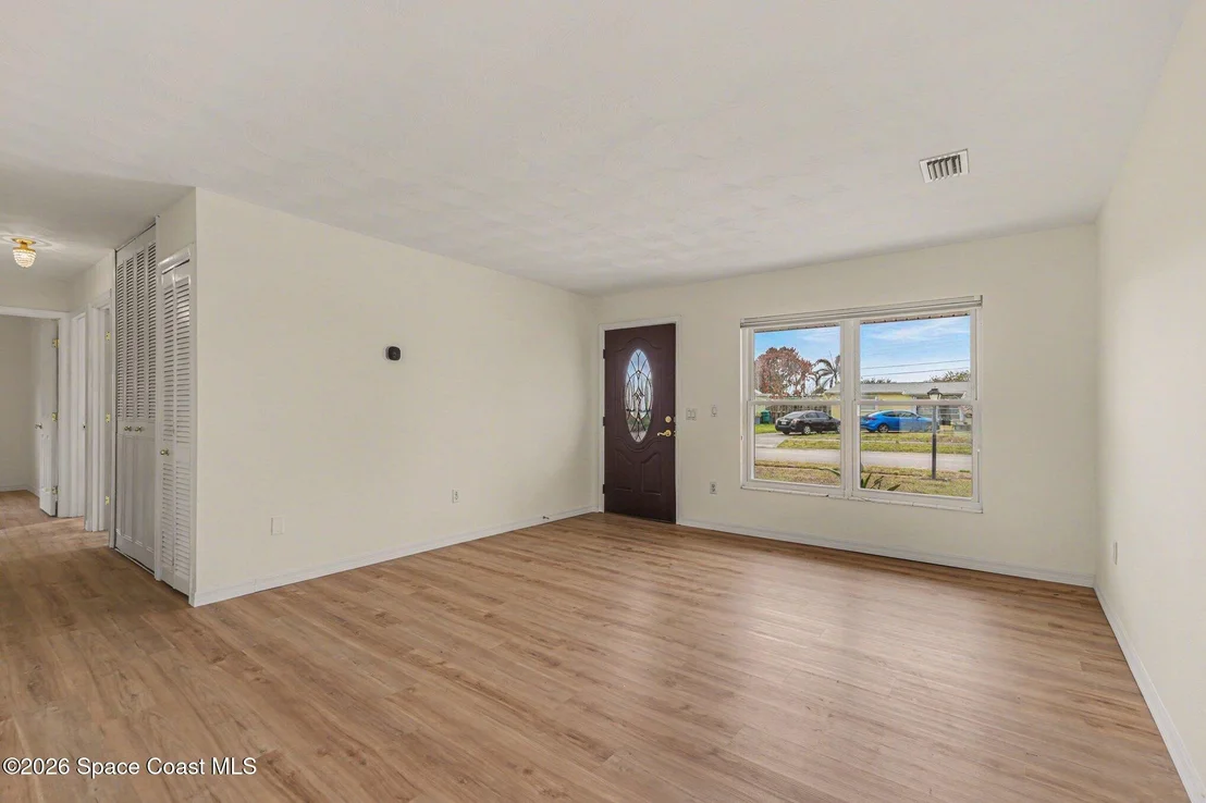 Photo of 1714 Hudson Circle N