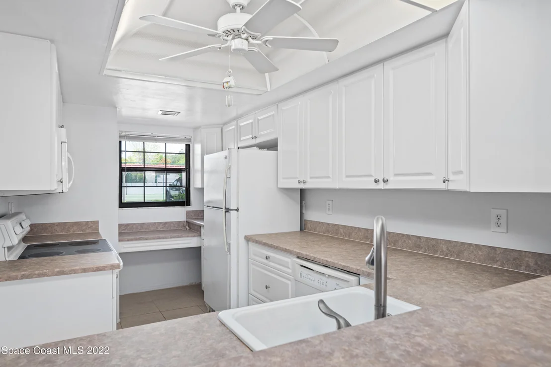 Photo of Unit 102 at 1025 Rockledge Drive