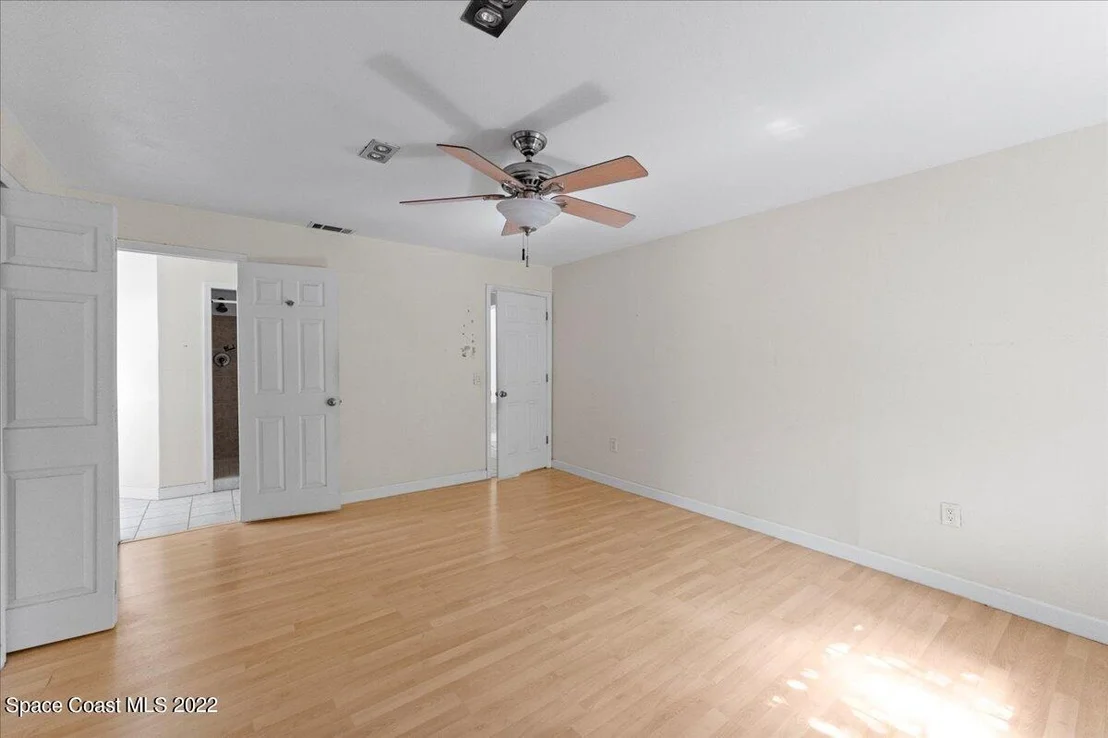 Photo of 6385 Kingdom Avenue