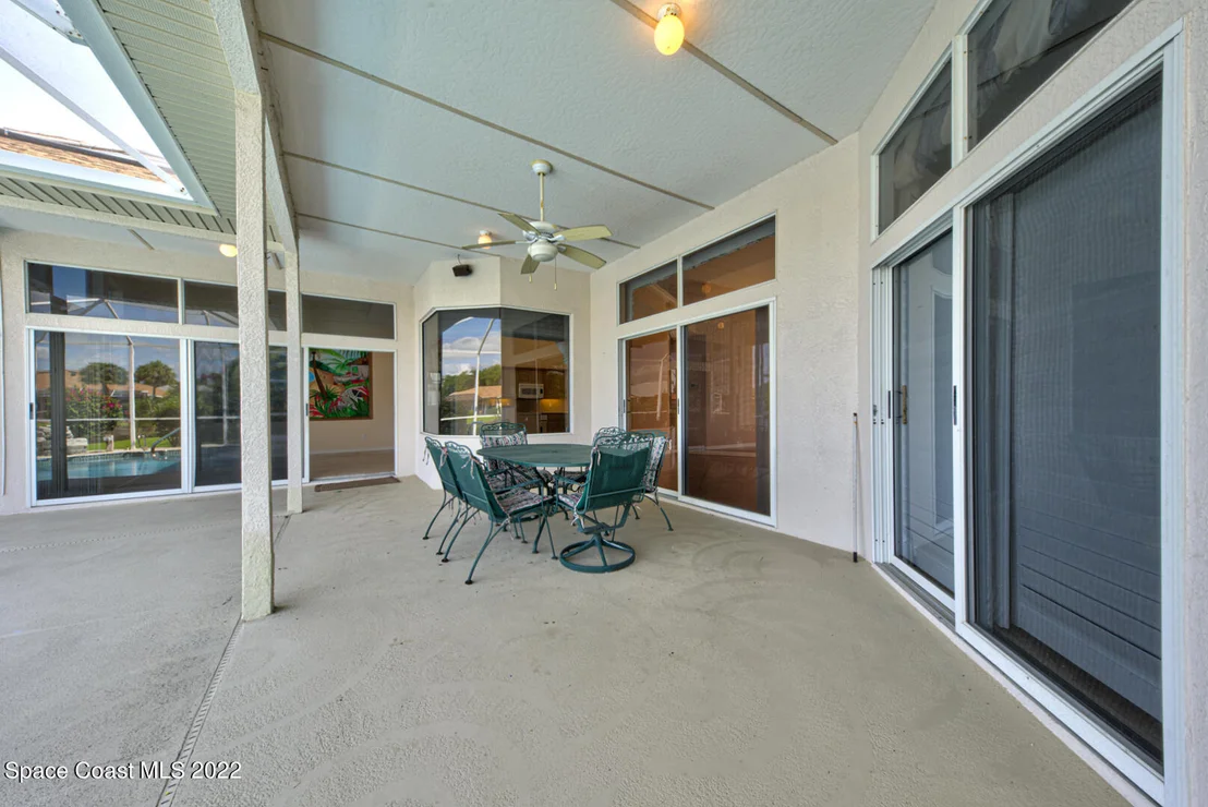 Photo of 1004 Fieldstone Drive