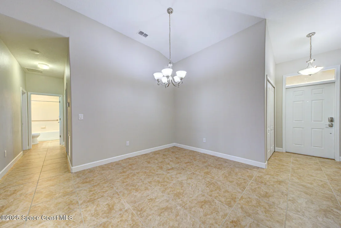 Photo of 3352 Russ Place