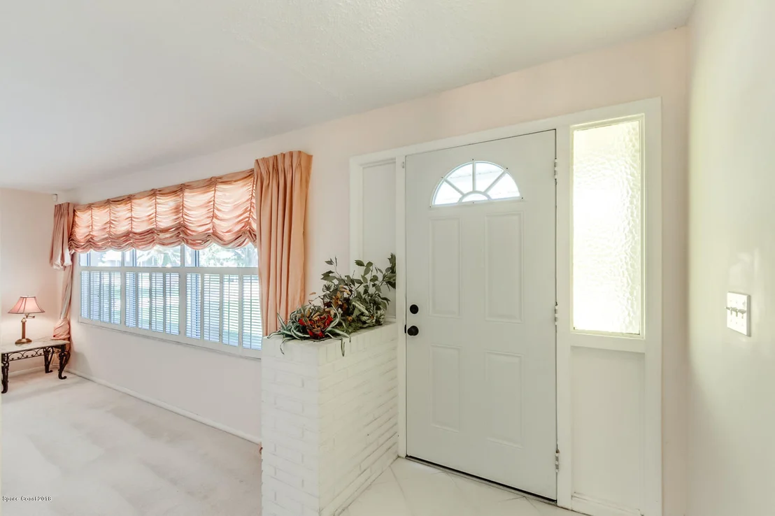 Photo of 4844 Fairview Drive