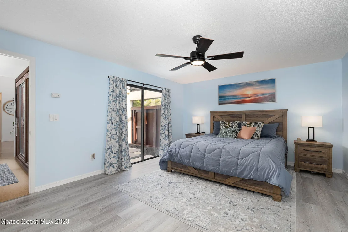 Photo of 320 Bayhead Drive