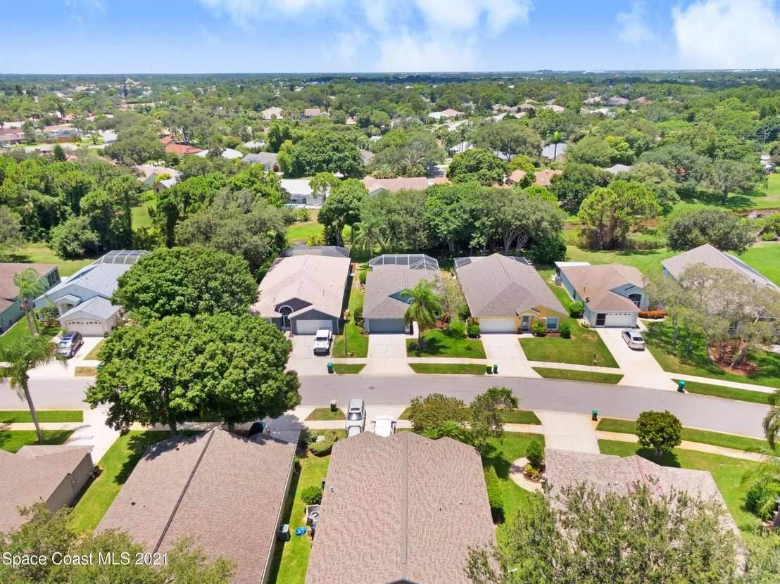 Photo of 865 Villa Drive