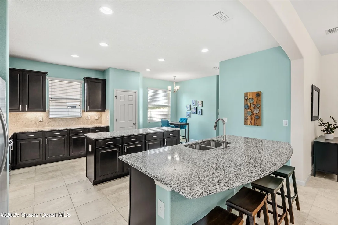 Photo of 541 Stonebriar Drive