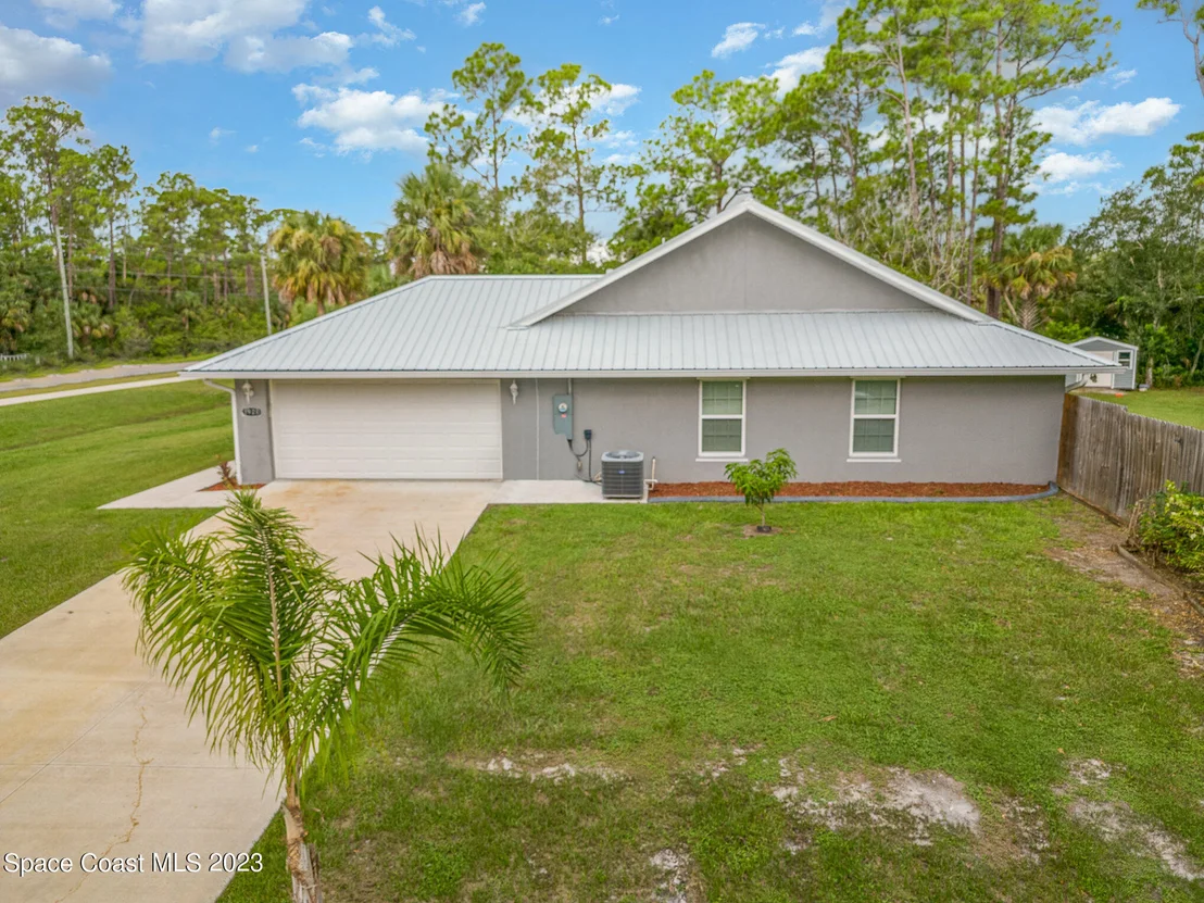 Photo of 3920 Burton Road