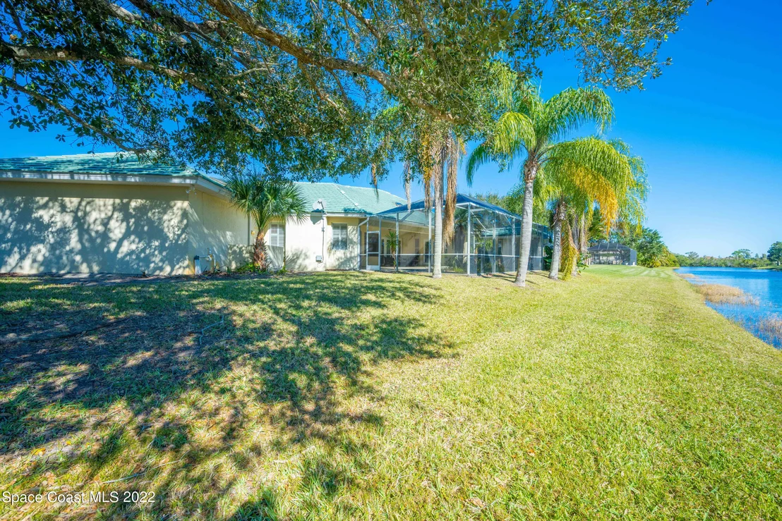 Photo of 981 Stratford Place